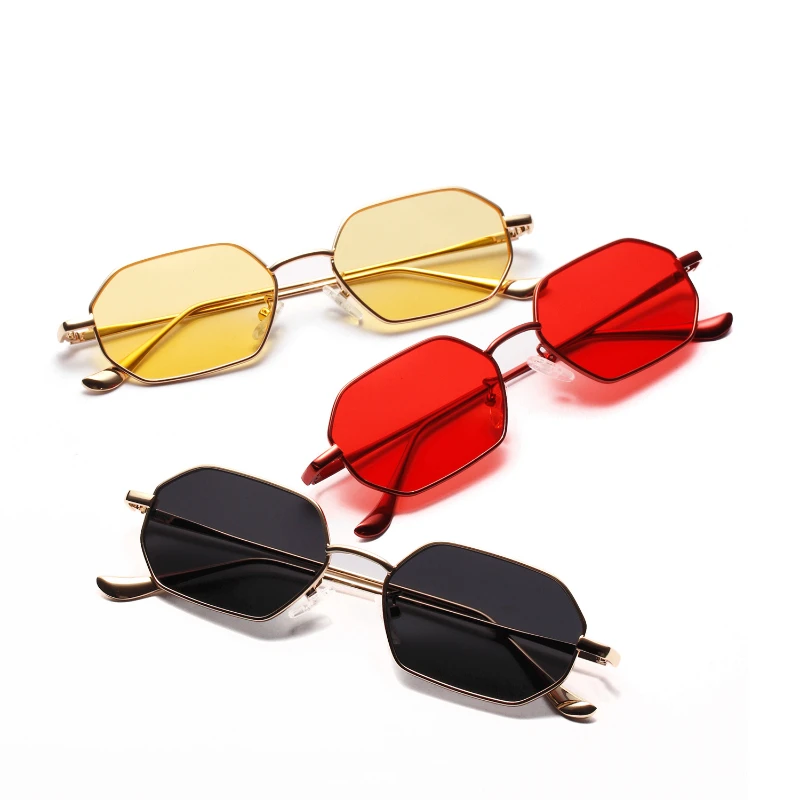 

UV400 Driving Sun Cute Glasses Clear Color Small Size Square Photograph Summer Accessories for Female New Trend High Quality