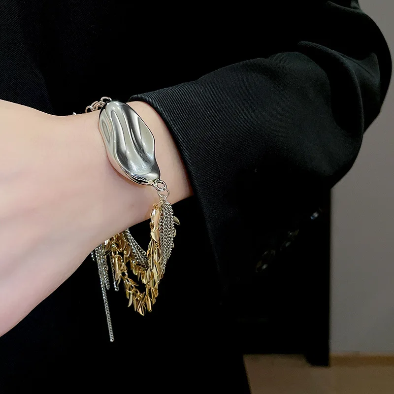 Фото NISHIZAWA  Irregular Leaf Tassel Bracelet Fashionable Light Luxury Niche Design Bracelet Personality Temperament Jewelry №2