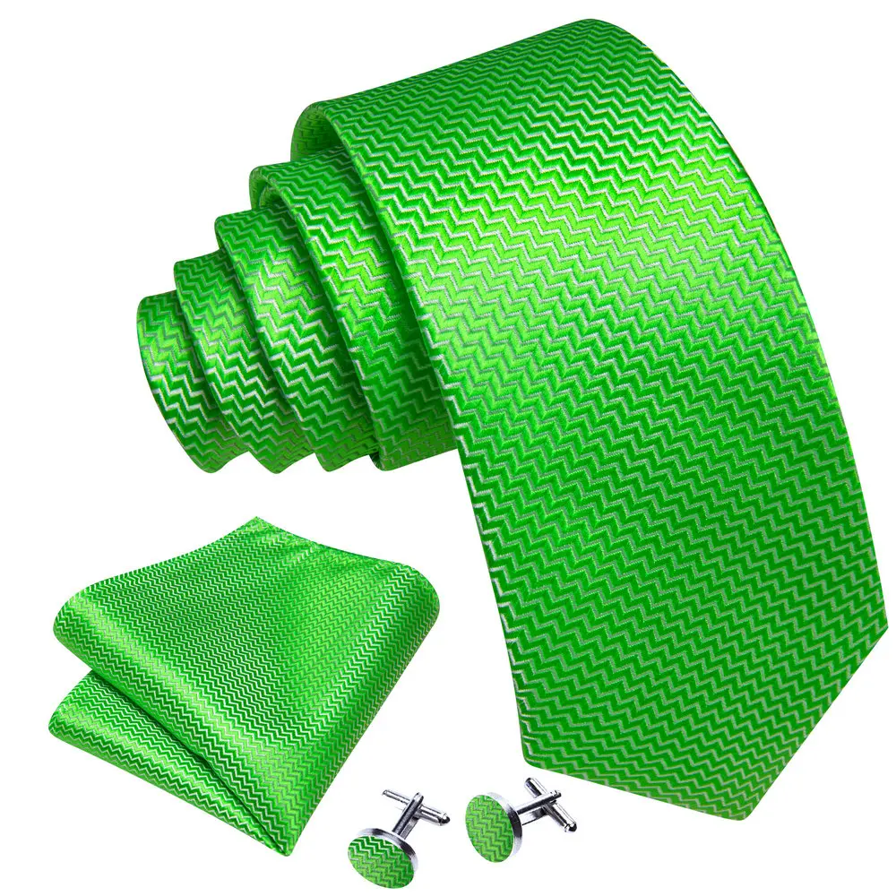 Рисунок 2 - Шелковый галстук с зелеными листьями для мужчин