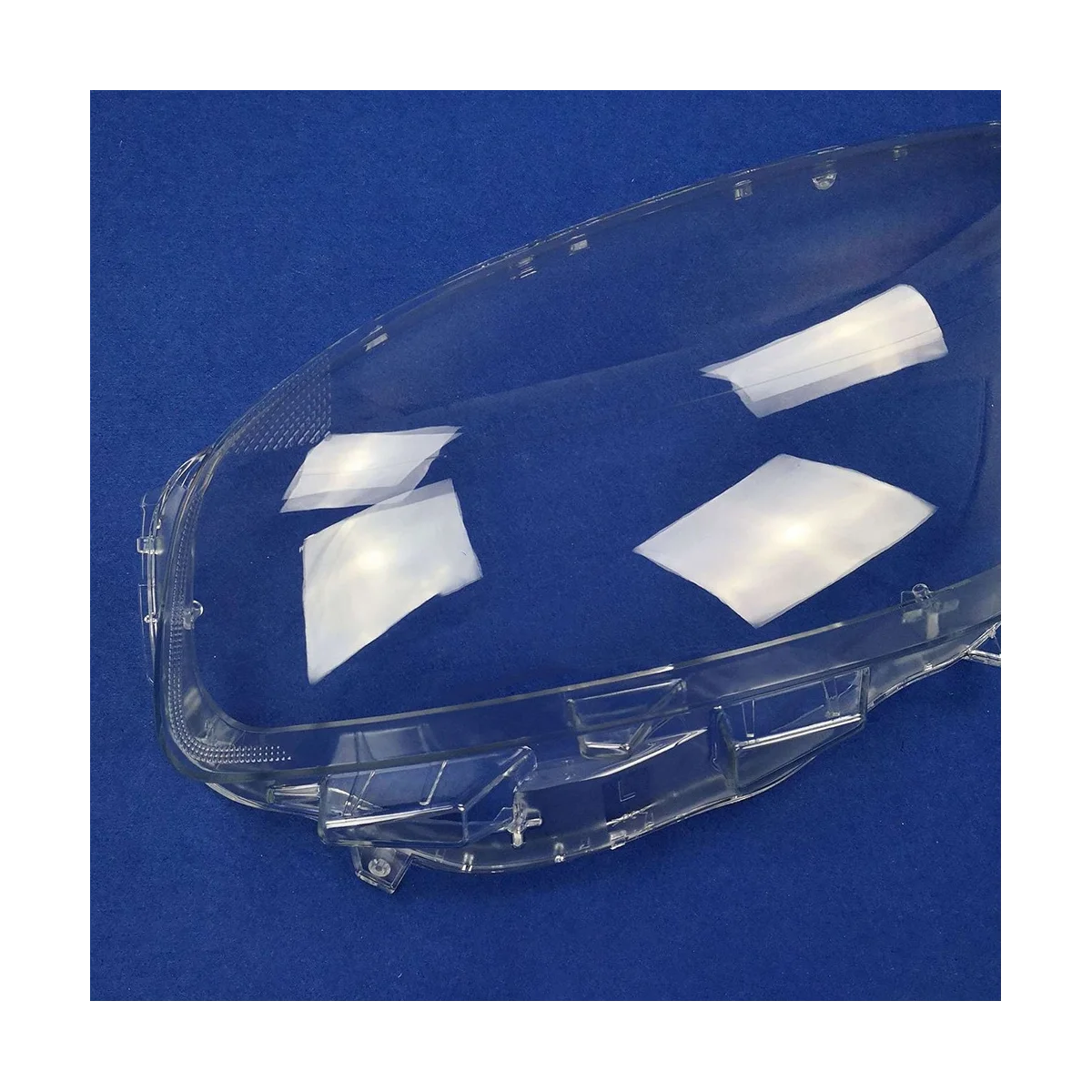 Прозрачная крышка для правой фары
