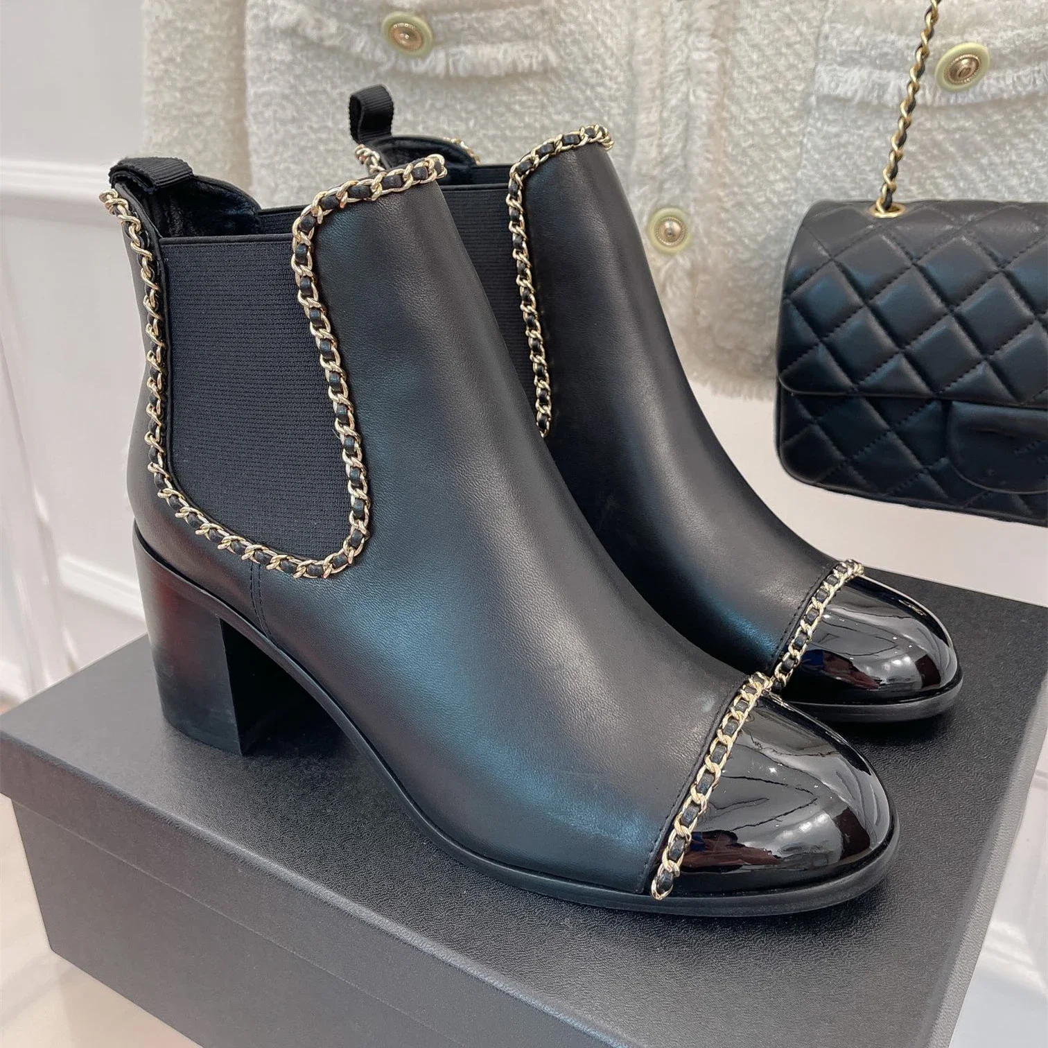 

Женские ботинки челси из натуральной кожи, ботильоны на высоком каблуке с цепочкой, дизайнерская обувь без застежки, Размеры 35-41