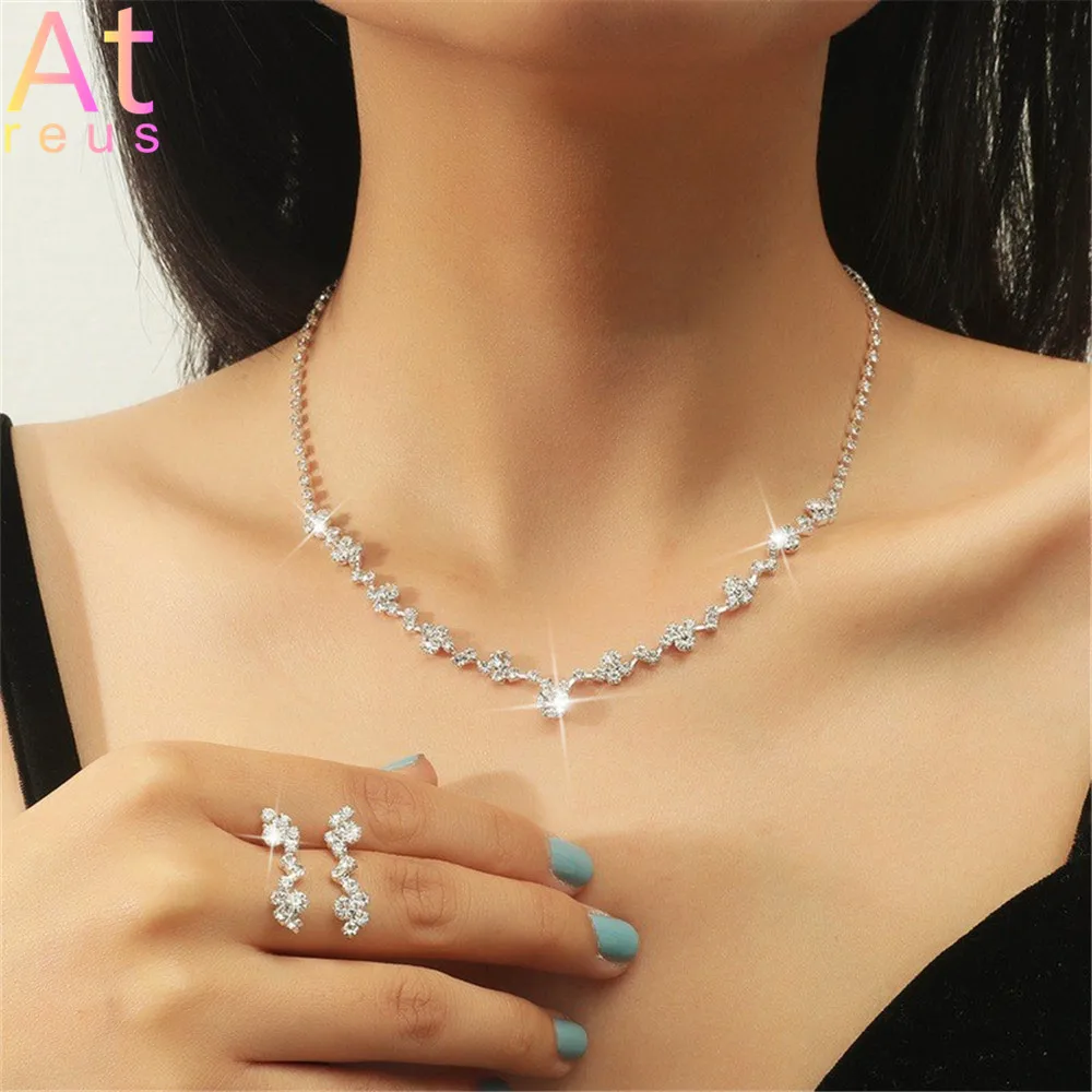 

Trapezoid Flower Crystal Jewelry Set For Women Wedding Bridal Jewelry Set Rhinestone Chain Choker Necklace Geometric Earrings