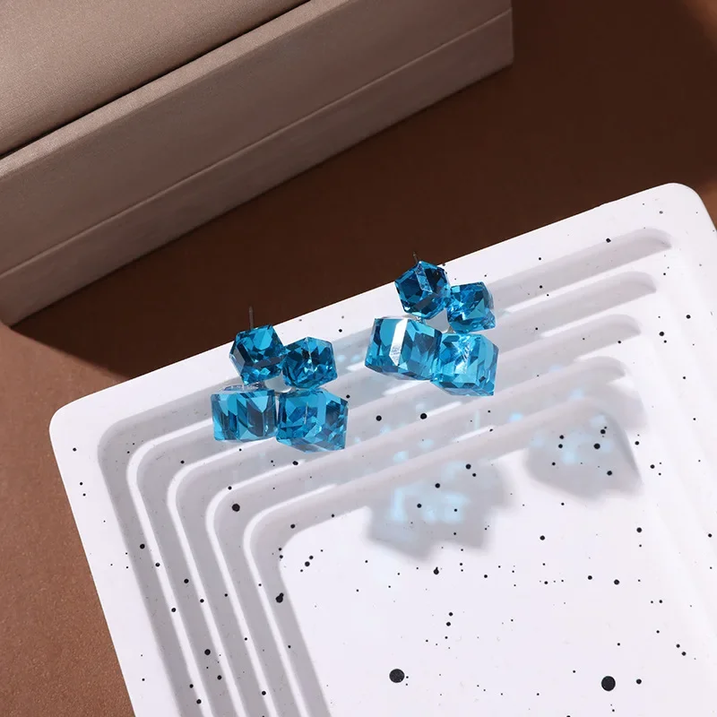 Высококачественные синие серьги с кубическим кристаллом в корейском стиле