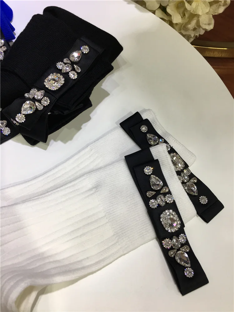 Sparkling Diamond Bead Women Socks Cute Bow All-match Age Reduction Cotton Hosiery Solid Color Mid Tube Sports Stocking 5COLORS
