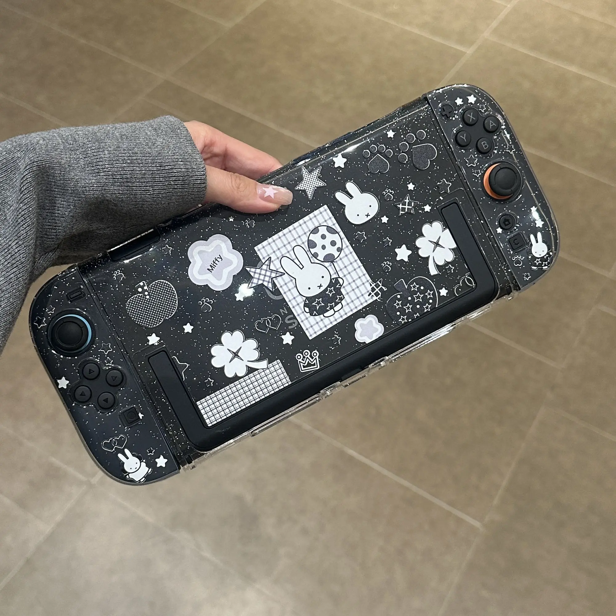 Фото Защитный чехол Glitter Miffy Split для Switch 2 OLED NS, жесткий корпус, мягкая накладка на Joy-Con, милый аксессуар для игровой консоли, мультяшный дизайн, 2026 №2