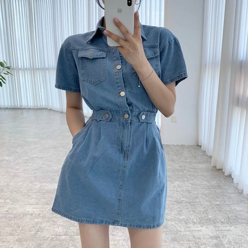 

Корейское шикарное летнее нишевое однобортное джинсовое платье в стиле ретро с отложным воротником и поясом из двух частей с короткими рук...