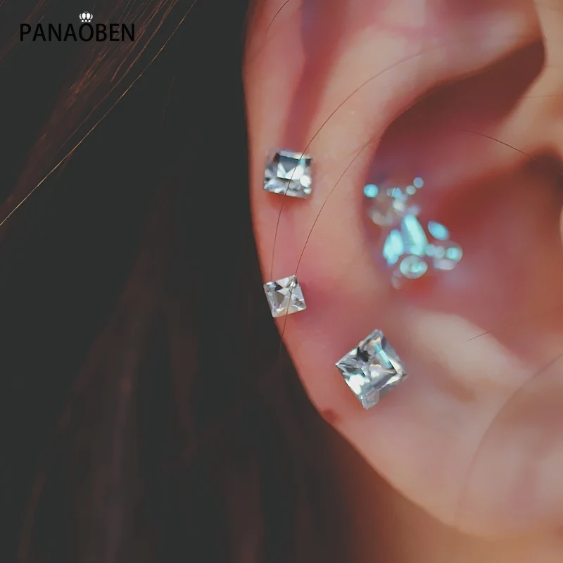 

Женские серьги-гвоздики из серебра 925 пробы с фианитами