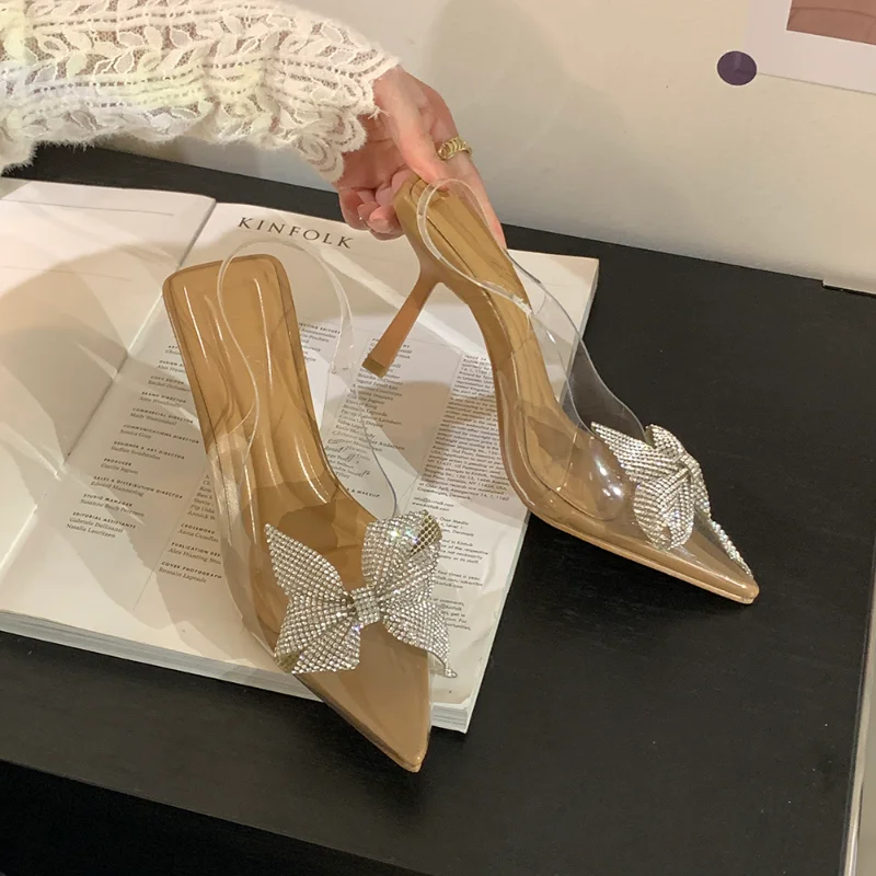 

Pointed Toe Women Sandals Pointed Toe Transparent Bow Design 2023 New Arrivals PVC Jelly Shoes Thin High Heels Stiletto Slides