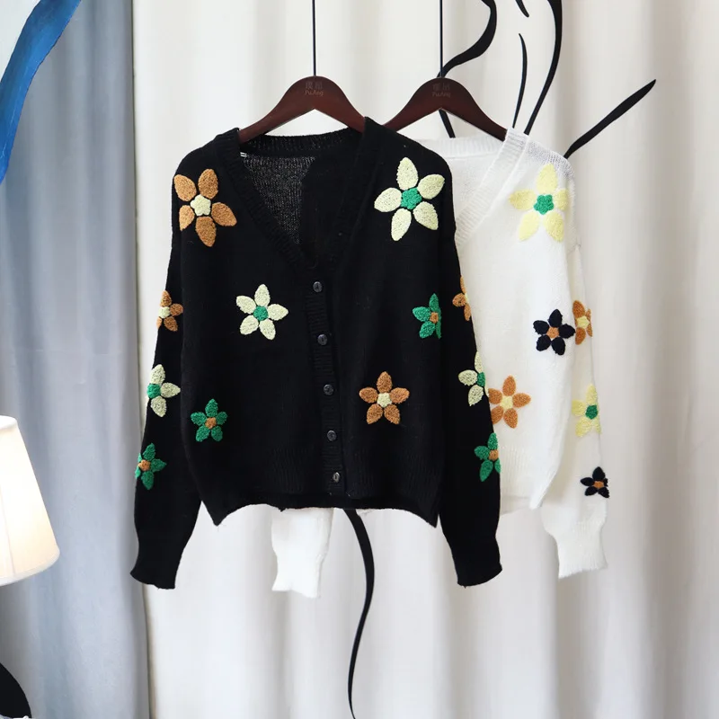 

Design Sense Niche Flower Knitted Cardigan 2022 Early Autumn New Korean Version Loose V-neck Small Fresh Retro Sweater Jacket
