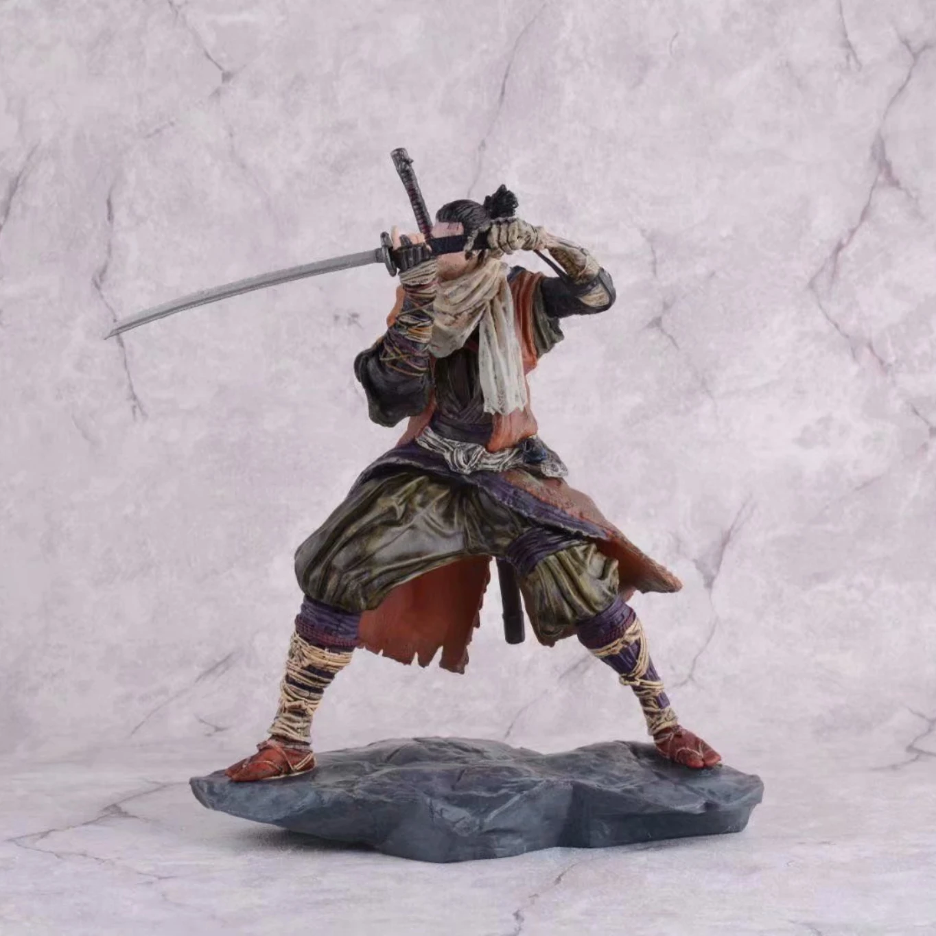 

Фигурка героя аниме SEKIRO: Тени умирают дважды, фигурка из ПВХ, Коллекционная модель, игрушка, подарки, детские игрушки для мальчиков, бесплатн...
