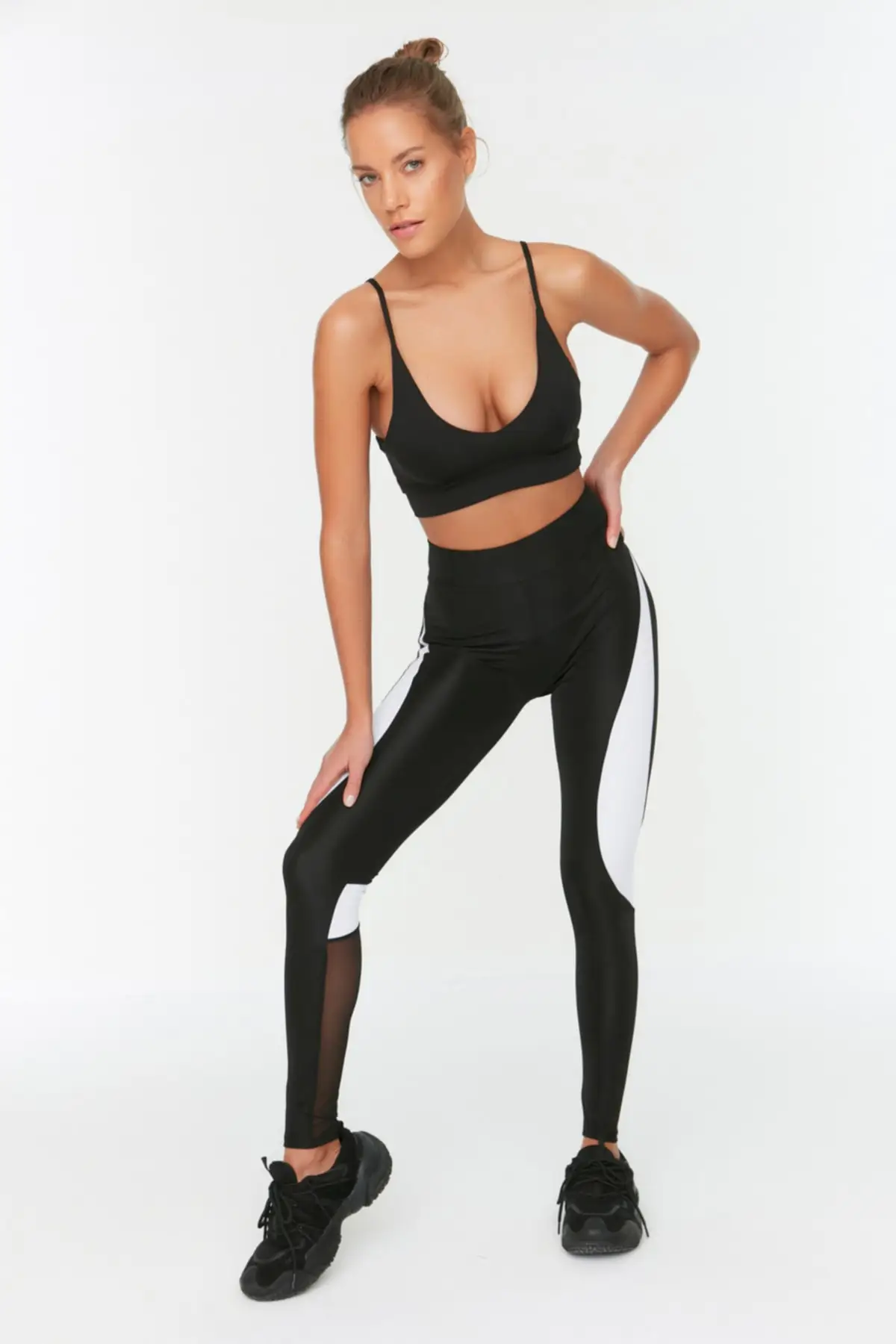 

Черные спортивные колготки из тюля tw20ta0043