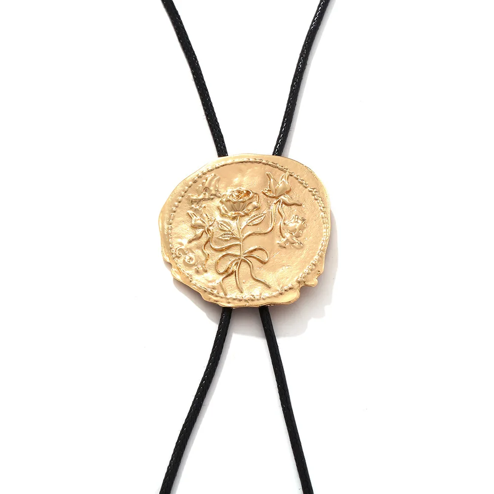 Металлическое круглое ожерелье с розой