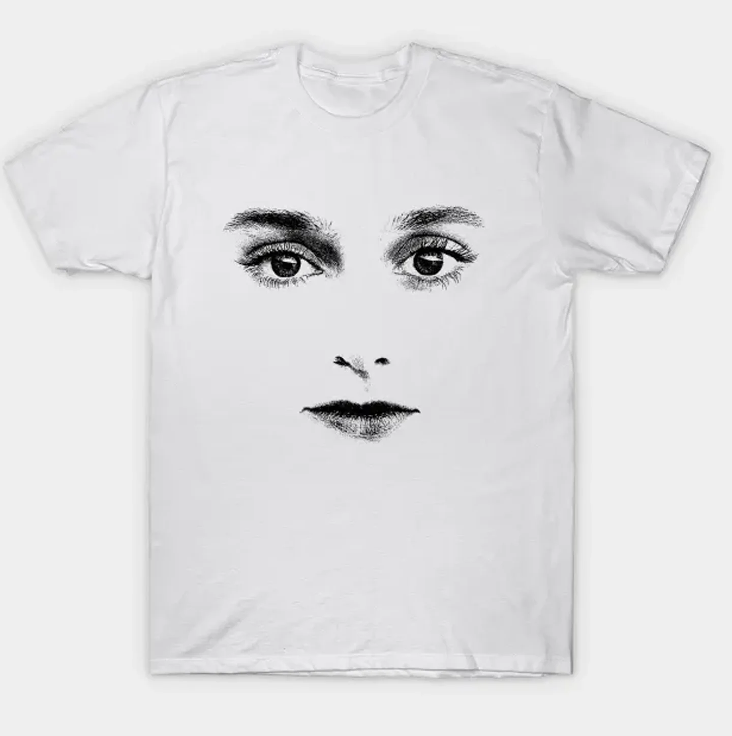 Белая футболка с коротким рукавом и длинным или