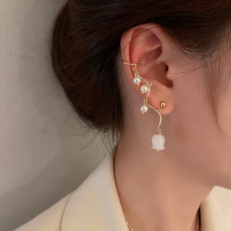 

Tulip Flower Pearl Earrings for Women Girls All-in-One Ear Clip Fashion Trendy Party Wedding Jewelry Accessories Gifts