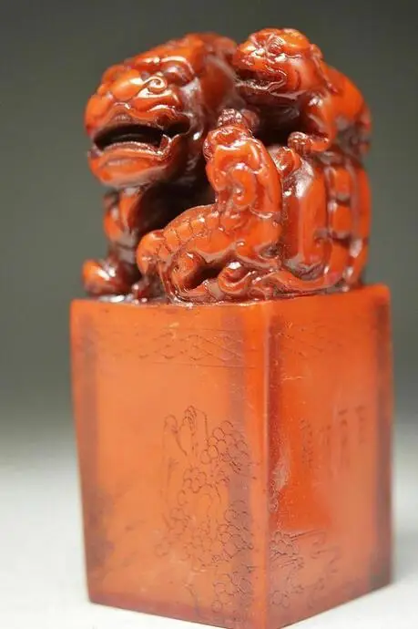 

10 cm CHINESE SHOUSHAN STONE HAND-CARVED LION STATUE SEAL