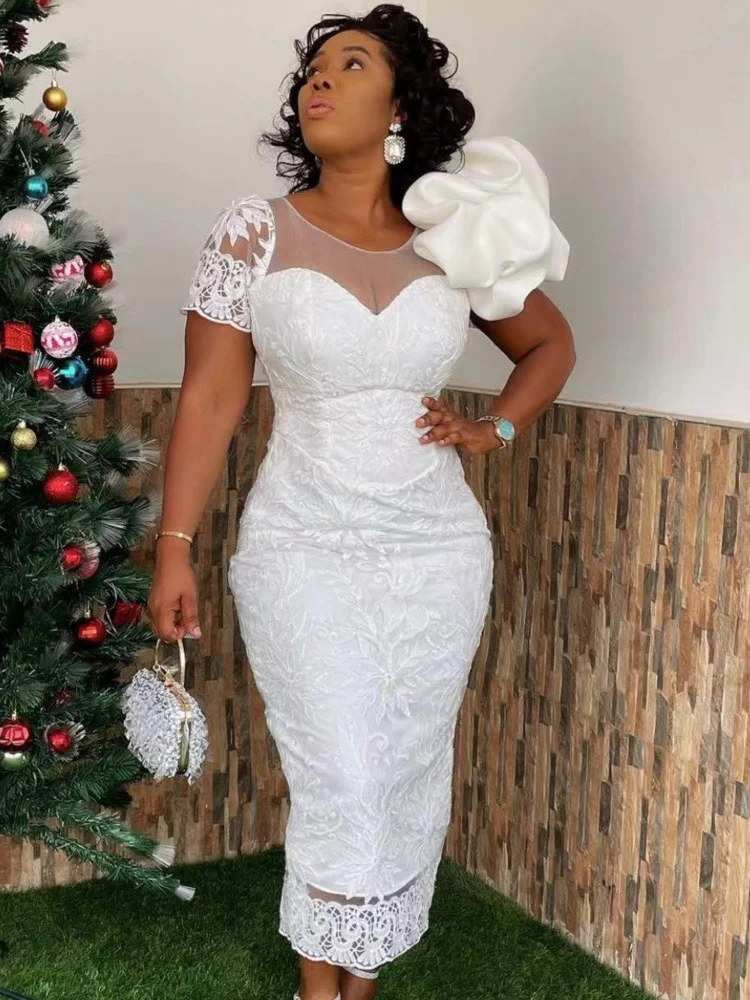 

2022 New Women's Mid Length Skirt Temperament Commuter High Waist Lace Split Wrap Chest Bubble Sleeve White Dress Party