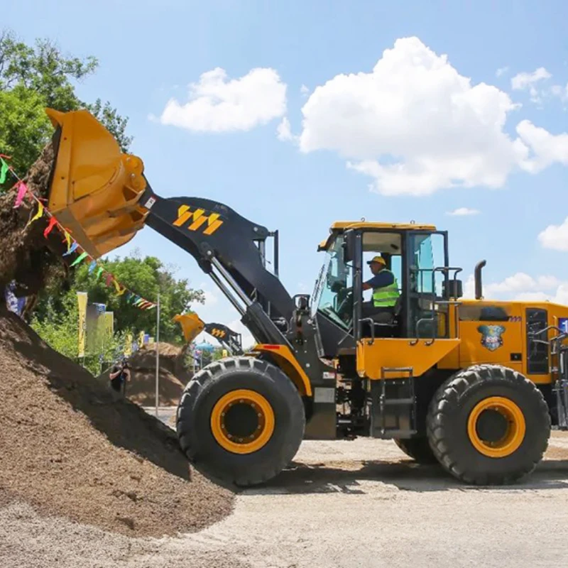 Рисунок 3 - Новинка, 5-тонный фронтальный погрузчик