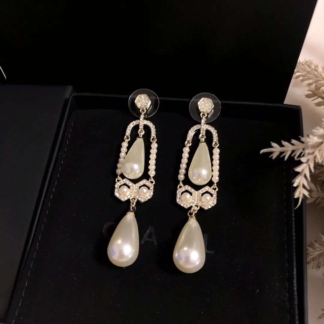 

European and American fashion elegant flower Diamond Drop Pearl Earrings