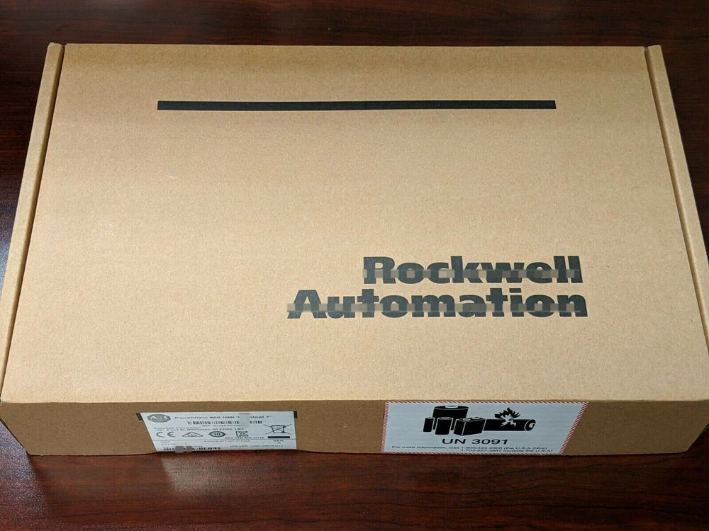 2711P-T7C4D9 700-панельный вид серии A Plus с модулем -