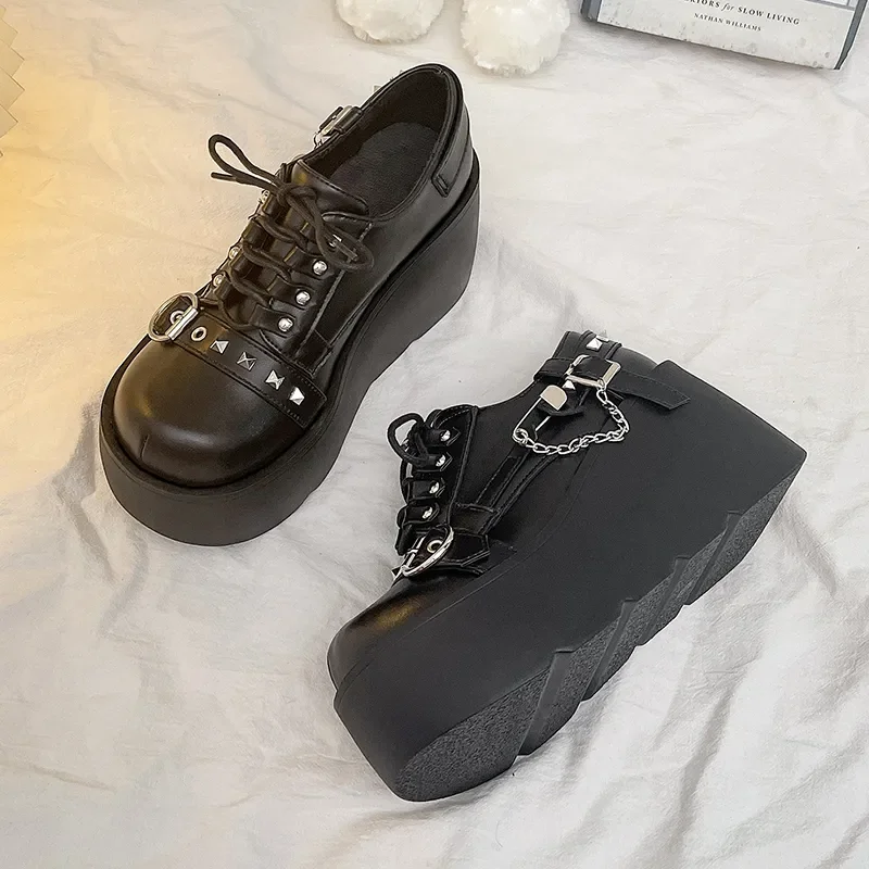 

Women Autumn Chunky Sneakers Trainers Platform Shoes 8.5CM Hidden Heels Outdoor Sport Dad Shoes Metal Chain Leather Casual Shoes