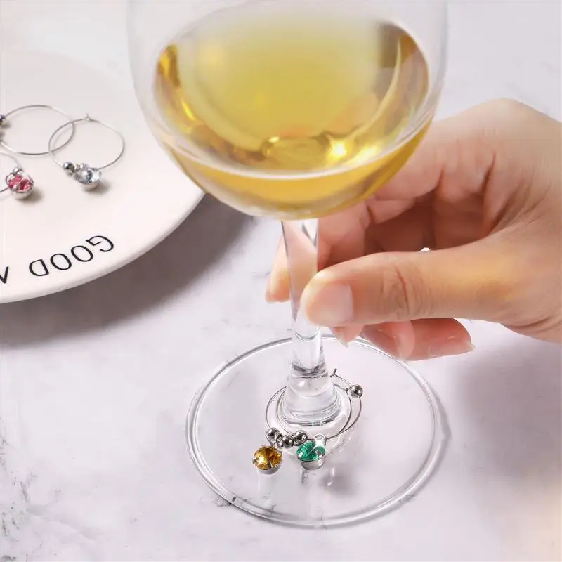 

Hemoton 8pcs Colorful Diamonds Wine Glass Hanging Ring Hanging DIY Wine Glass Ring for Restaurant Hotel Bar (Mixed Color)