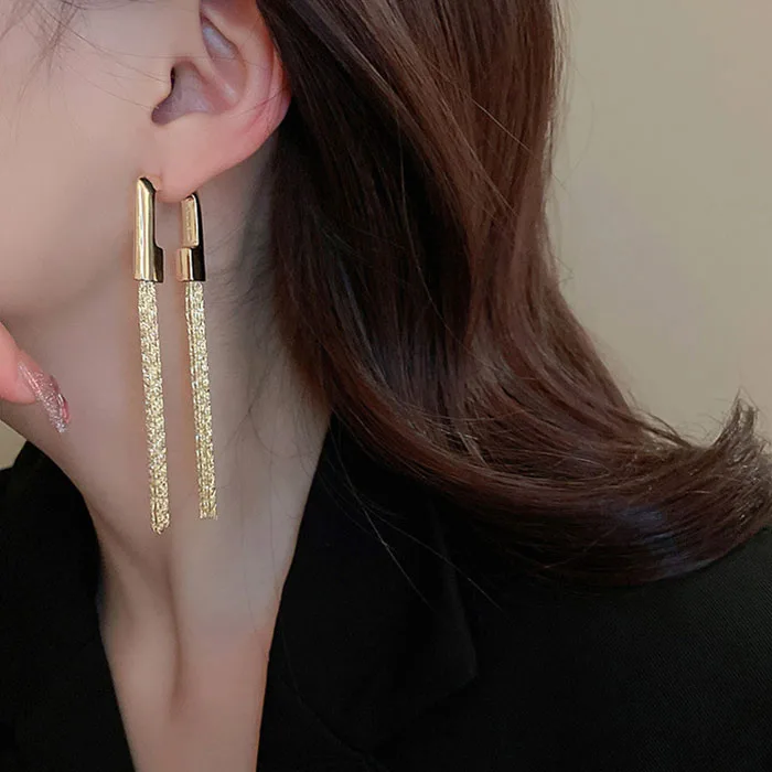 

Plating Gold Long Tassel Dangle Drop Earrings for Woman Teen Girls,Silver/Gold Sleek Metal Chain Earrings Exaggerated Jewelry