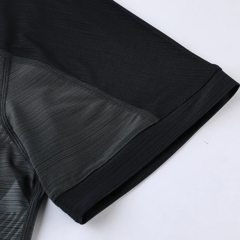 Fashion Summer Sports Shirts Men Loose Breathable Street Top Ice Silk Workout Jogging Run Tee Walking Fitness Print Short Sleeve