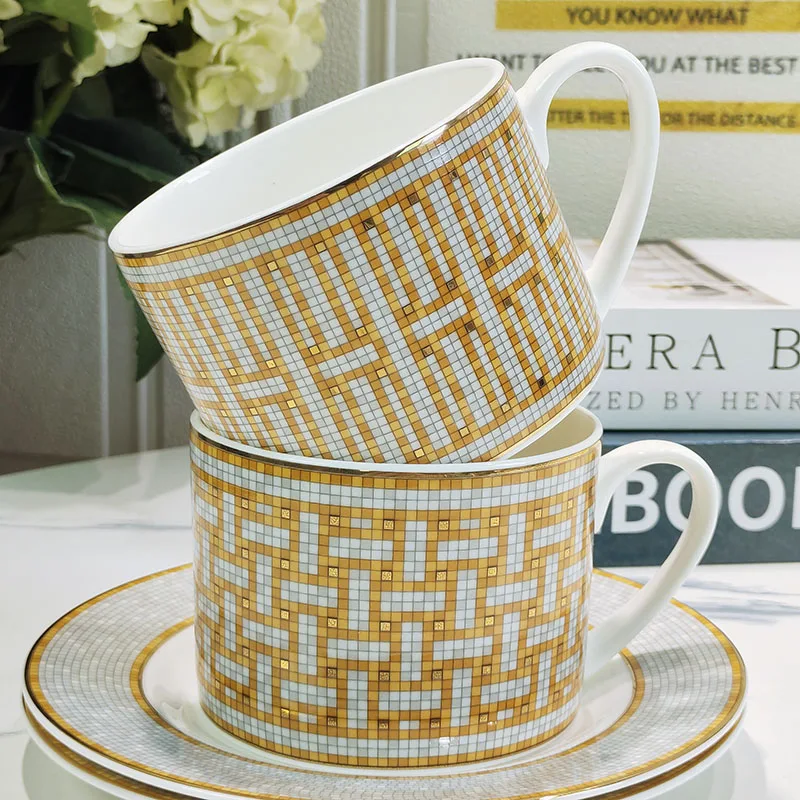 

Dropshipping Suppliers Classic Mosaic Tea Cup And Saucer Gold Ceramic Mug Creative Tableware dinner plates