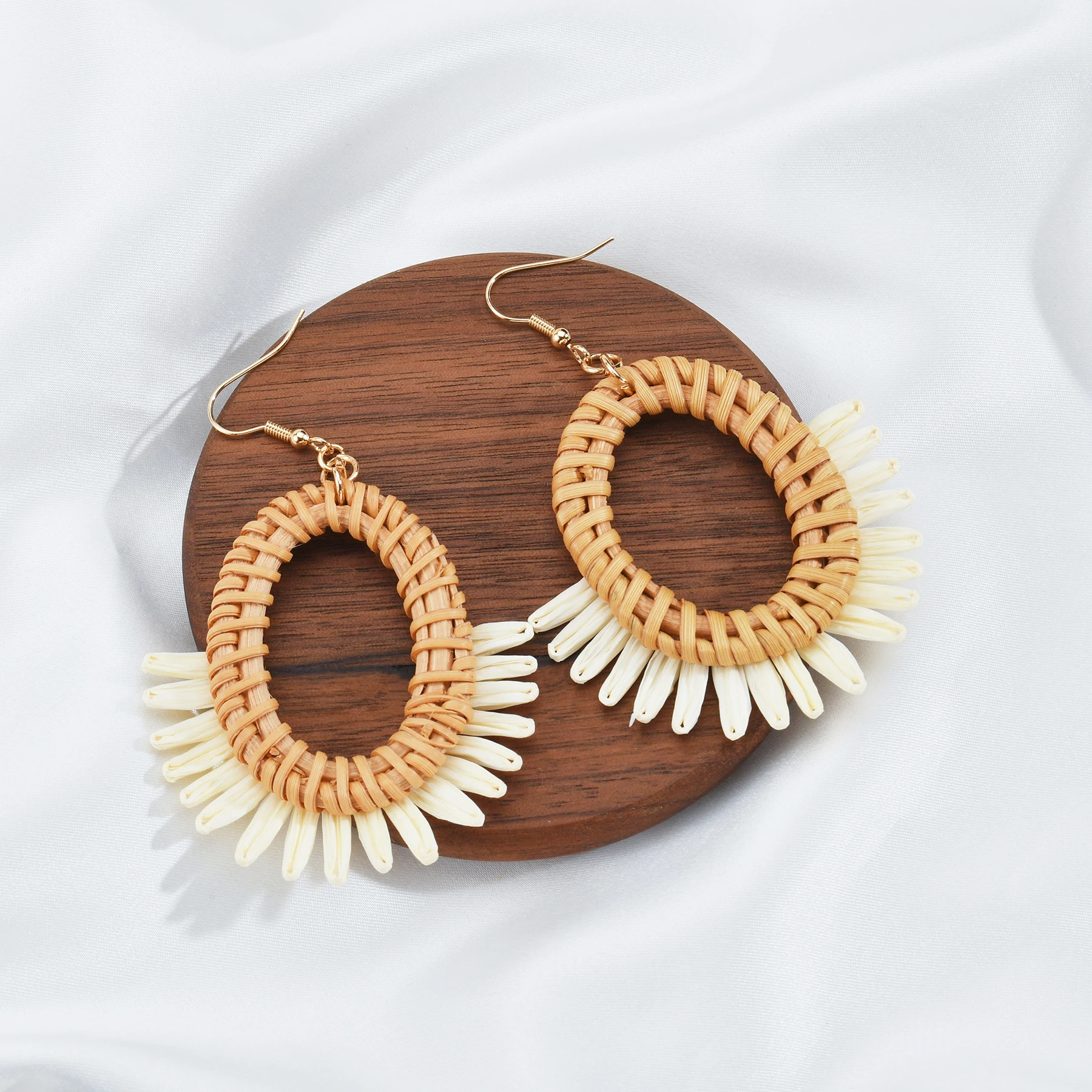 Женские плетеные серьги ручной работы из ротанга богемные геометрические в виде