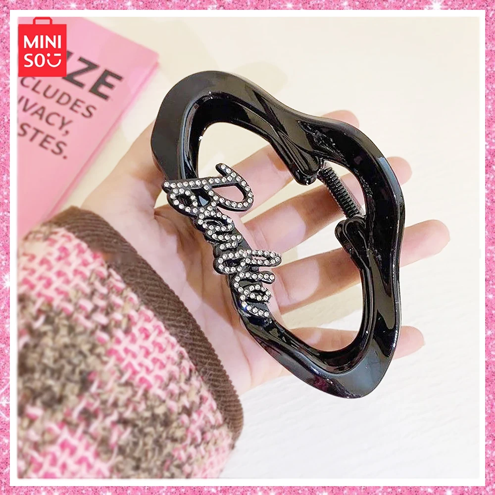 Miniso Барби Y2K Kawaii розовые буквы нерегулярные облака захват черные волосы орнамент