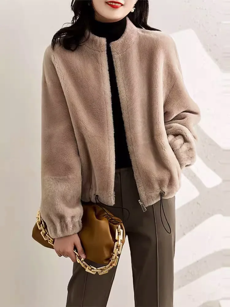 Счетчик для сбора утечек. Снятие из шкафа. Женская одежда. Высококачественный