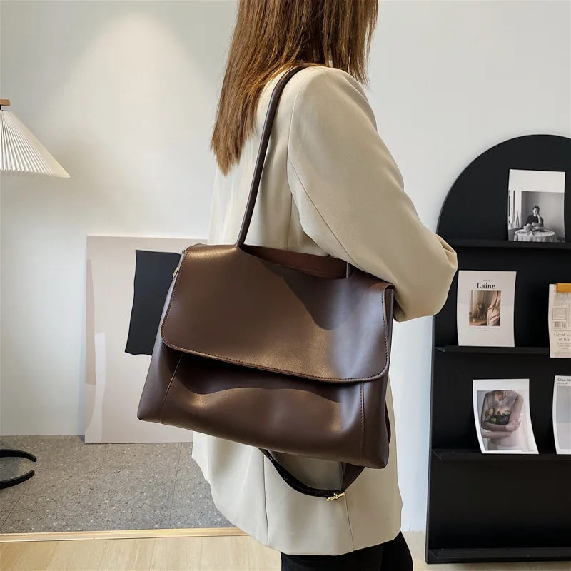 

Fashion Ladies Soft Face Large Capacity Shoulder Bag 2022 New Women's Bag Retro Messenger Bag Fashion Trend Street Handbag Women