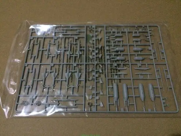 Трубач 1/48 02804 советский Микоян-Гюрвич МиГ-19М фермерский истребитель самолет