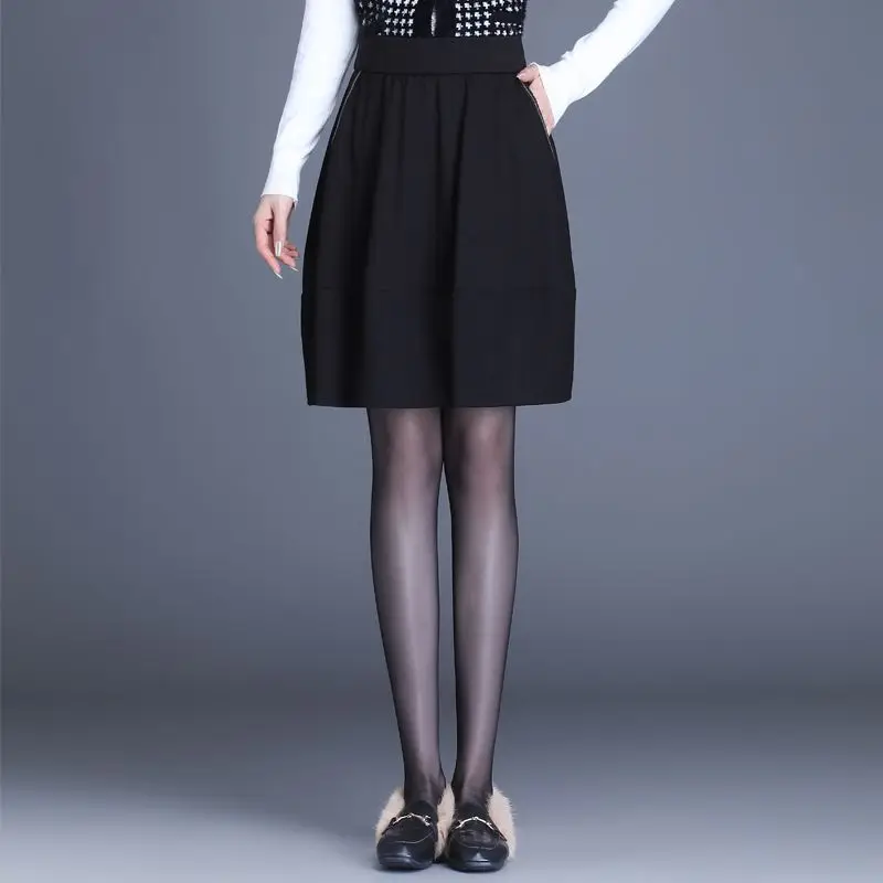 

Юбка-фонарик, Новинка весна-осень 2023, черная облегающая женская юбка с завышенной талией, Корейская версия, повседневная трапециевидная юбка для поездок