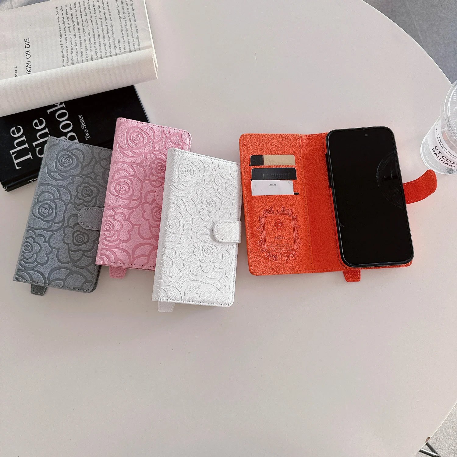 Магнитный кожаный чехол с ремешком на запястье защитный для iPhone 16 Pro 15 14 13 12 Max PLUS