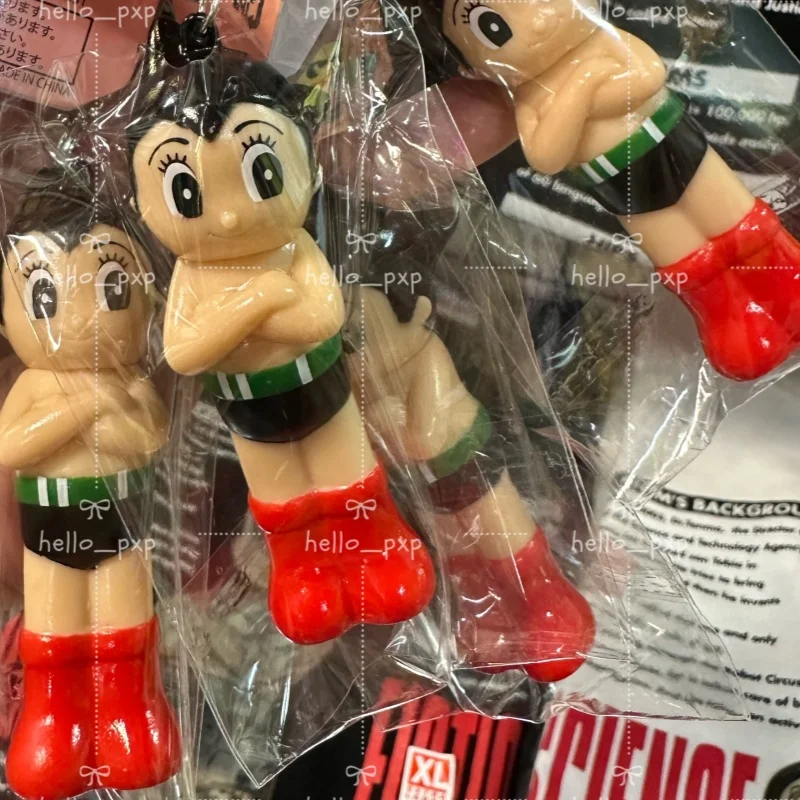 Фото Брелок Astro Boy: Аутентичный японский софуби-кулон с вращающейся головой, подвеска для сумки, для коллекционеров аниме, Тэцудзака Осаму, декоративное украшение №5