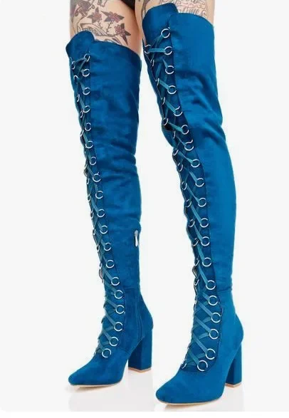 Пикантные зеленые женские ботинки на квадратном каблуке подиумные с острым