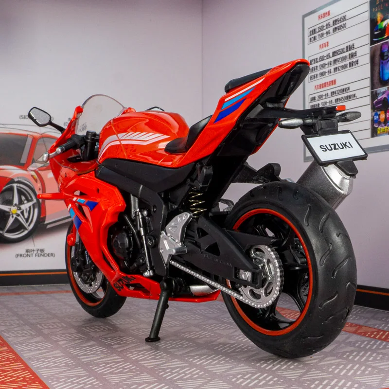 Фото Модель мотоцикла Suzuki GSX-R1000 CCA 1:12, имитирующая реалистичную версию, из сплава, с богатой детализацией, тонкой проработкой и высоким качеством. №1