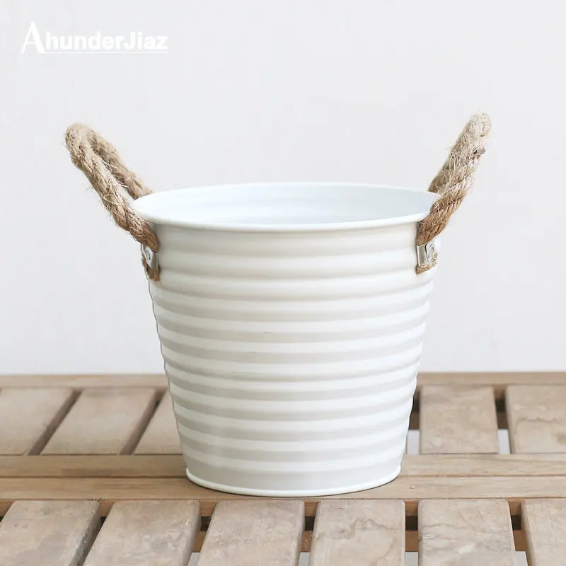 

Nordic Iron Flowerpot with Hemp Rope Handle Dry Flower Storage Flower Container Arrangement Photography Props Garden Decoration