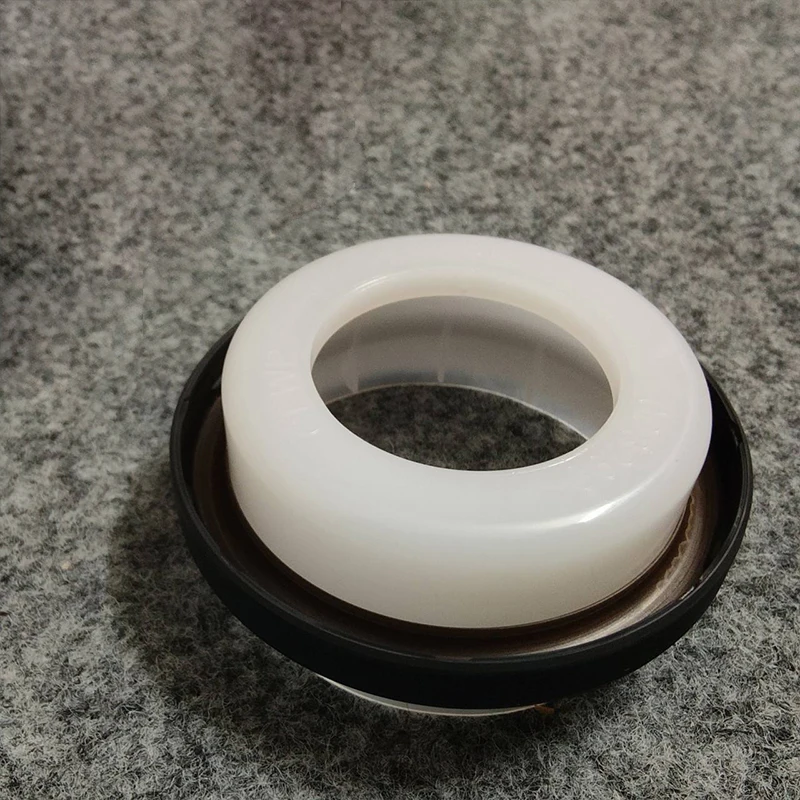 

b mw 3E9 033 0iN 525 E60 525 xi5 E60 530 xiZ 4E8 5Z4 25i N52 Z4E 85Z 425 siZ 4E8 5Z4 30s i Shaft seal ring