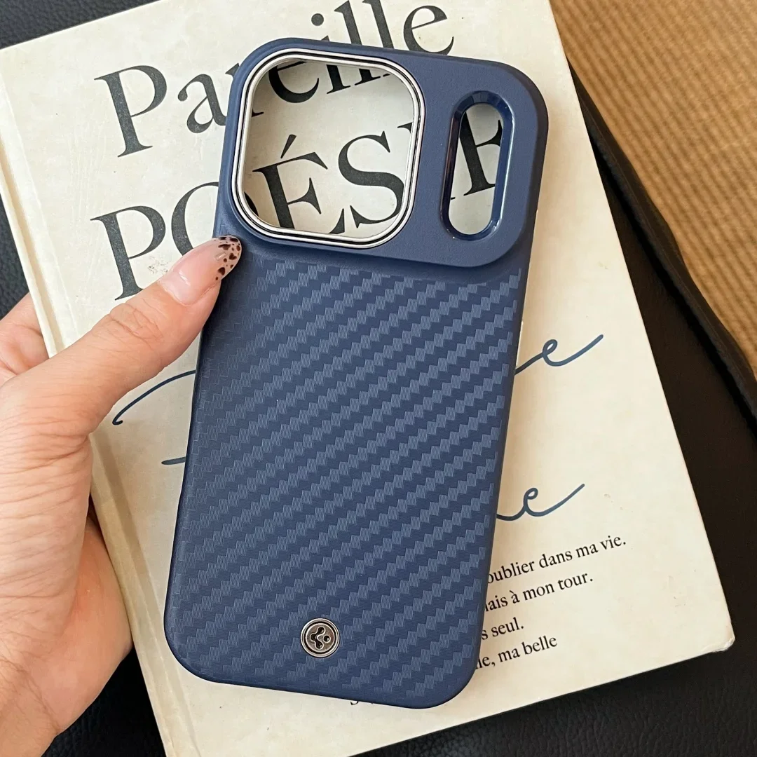 Фото Чехол Spigen Luxury из кевлара, арамидного и углеродного волокна для iPhone 17 Air, 16, 17 Pro Max, Pro, с поддержкой беспроводной зарядки MagSafe, в коробке №3