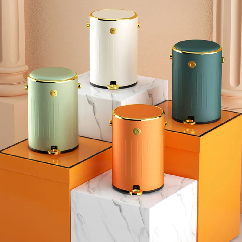

Classic Touchless Trash Bin Lid Luxury Metal Large Handle Rubbish Bin Bathroom Capacity Rangement Cuisine Kitchen Tools Luxury