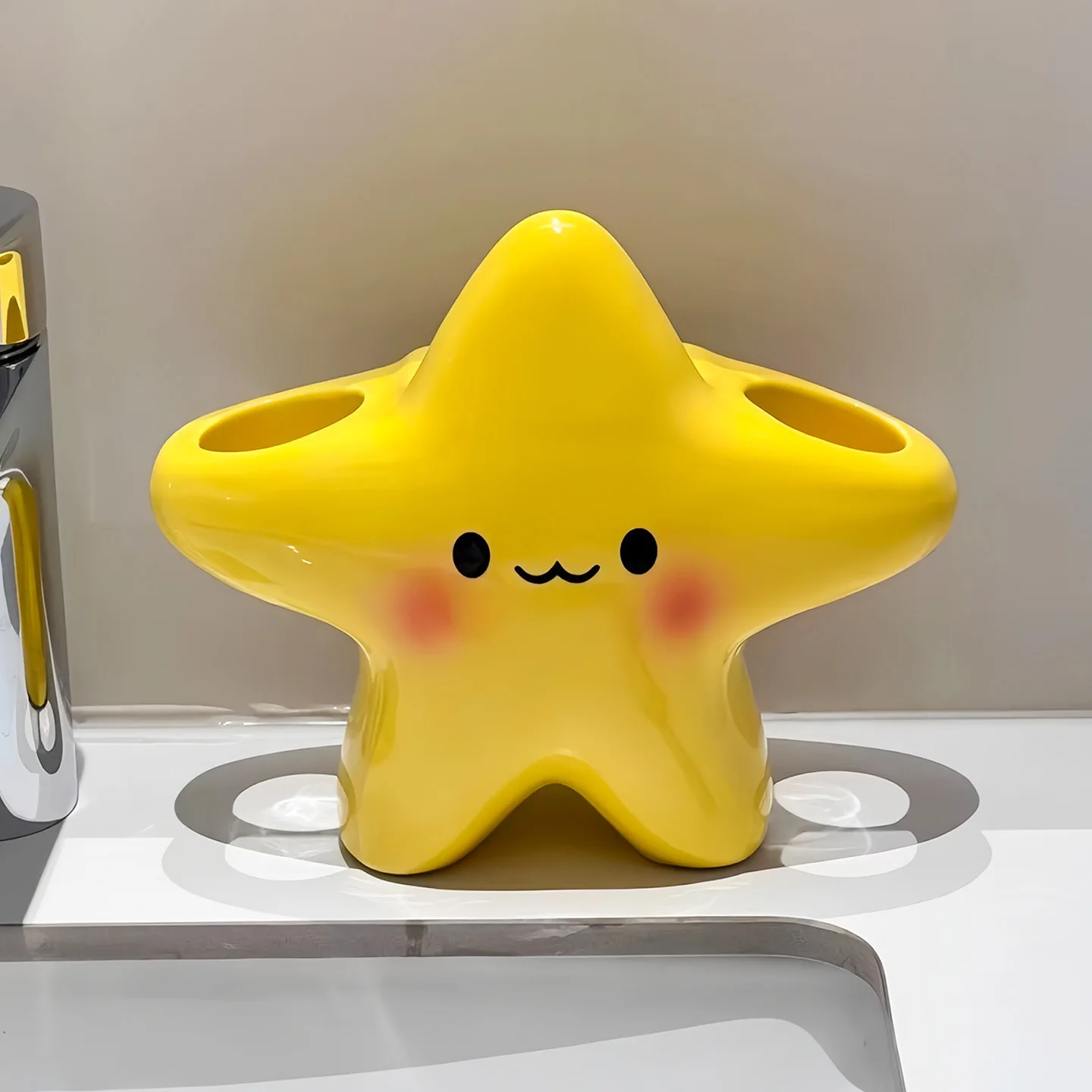 

Держатель для зубных щеток с мультяшным дизайном