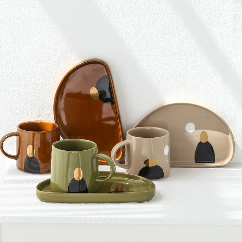

Керамические кофейные кружки в скандинавском стиле с абстрактным художественным рисунком, креативная полукруглая тарелка для завтрака и десерта, чашка для молока, кухонная посуда