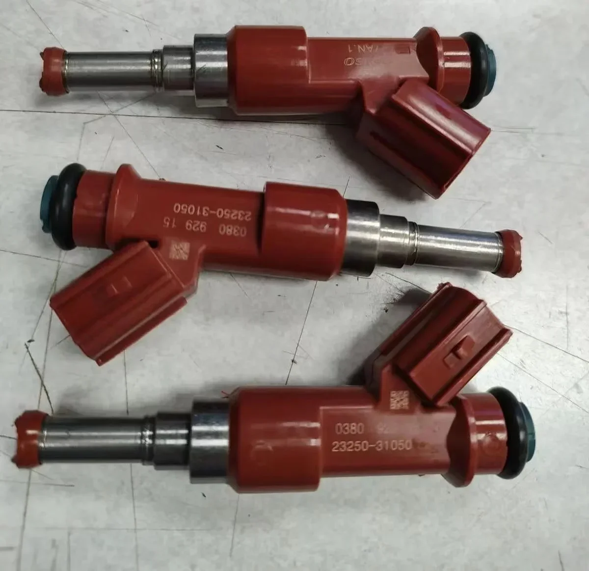 Toyota RAV4 SIENNA VENZA 3.5L Vin 2GRFE топливный соединитель 23250-31050