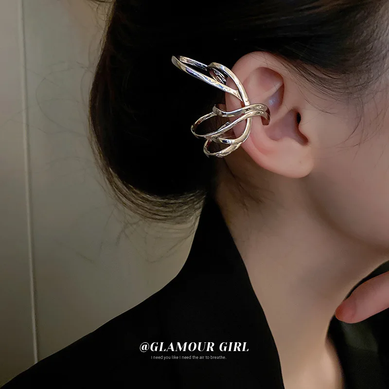 

Minar Unique Design Single Piece Hollow Metallic Simulation Wings Clip Earrings for Women Silver Color Alloy Butterfly Earring