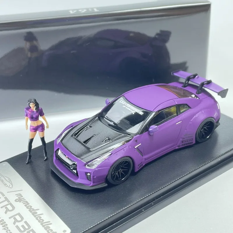Фото В наличии: Коллекционная модель автомобиля LB GTR 1:64 из литого сплава, 1.5V, креативный декоративный предмет, праздничный подарок №1