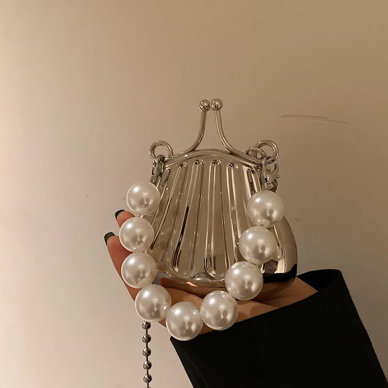 

Fashion Metal Pearls Chain Mini Shell Bag for Women 2022 New Designer Female Silver Shoulder Crossbody Bags Purses and Handbag