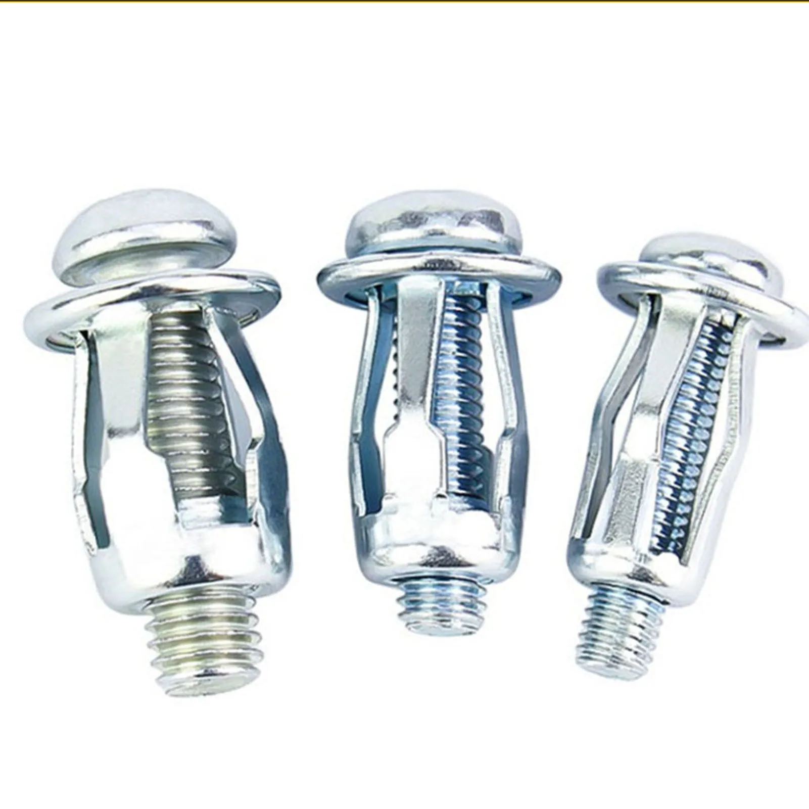 

Металлическая гайка в форме лепестка, отличная несущая способность с легкими установочными винтами, подходит для тонких мягких стен