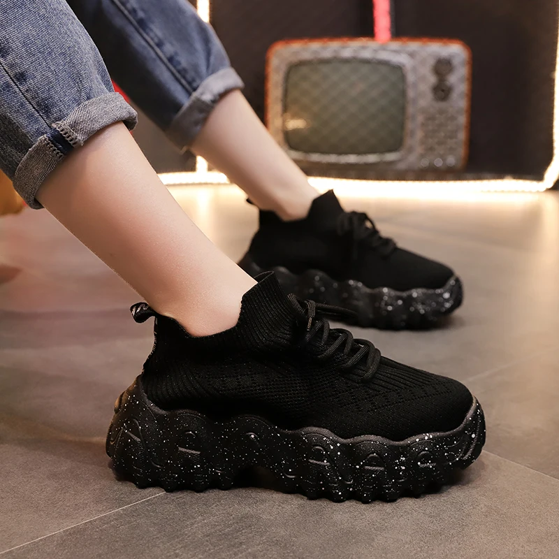 

Women Sneakers Female Light Knitted Vulcanized Shoes Casual Ladies Flat Shoe Air Mesh Trainers Soft Walking Footwear 2022